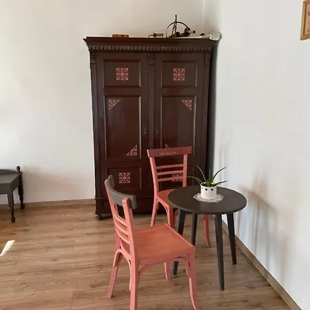 Fuszeres Porta *