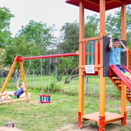 Tatil Evi Fuszeres Porta Mihalyfa